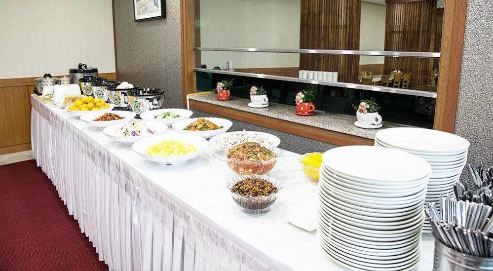 Ra Tourist Hotel Jeju Eksteriør bilde