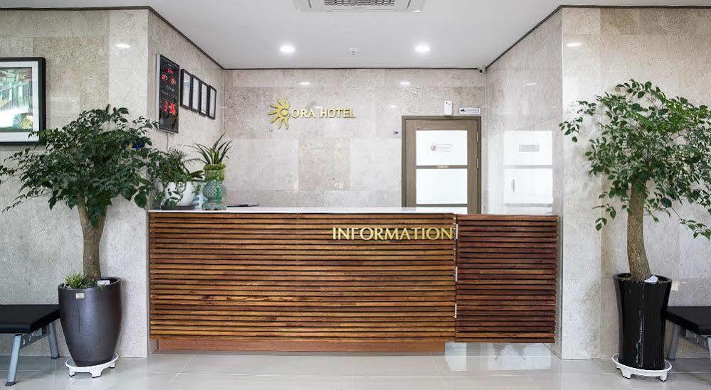 Ra Tourist Hotel Jeju Eksteriør bilde