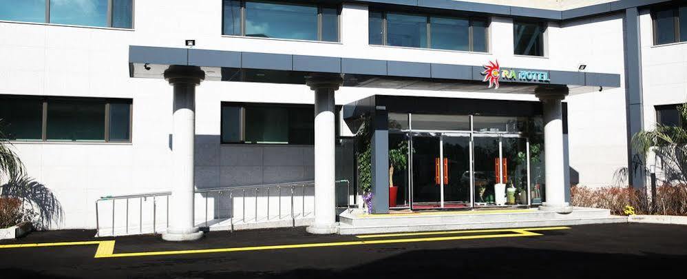 Ra Tourist Hotel Jeju Eksteriør bilde